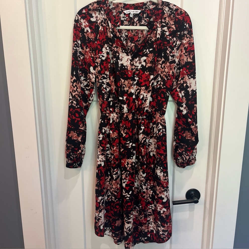 Elizabeth and James Women’s Long Sleeve Stand Collar Dress Size Medium Red Black